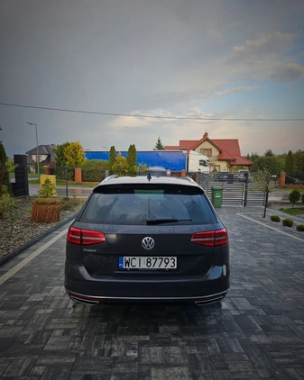Volkswagen Passat cena 89000 przebieg: 160000, rok produkcji 2019 z Ciechanów małe 92